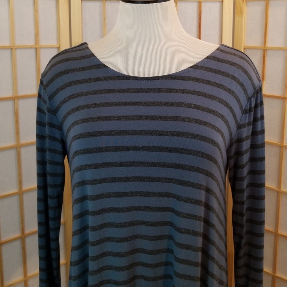 Skyz Boutique Top - Picture 2 of 6
